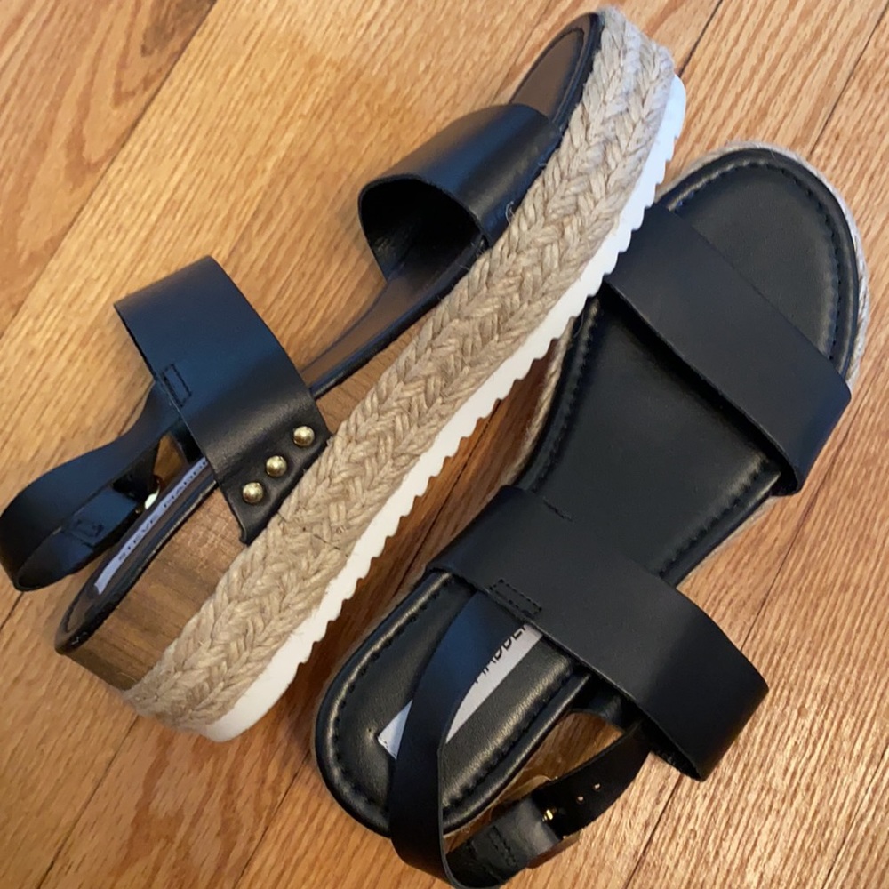 Steve Madden Shoes - Size 8
